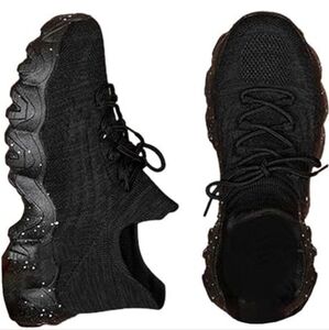 Preloved Le Sheelah black athletic shoes size 8